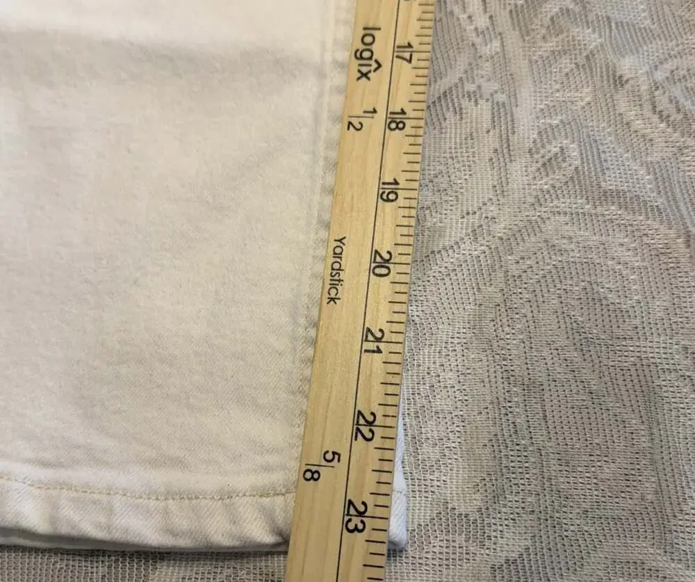 White Calvin Klein Crop Jeans 10P/28”/23” Cottage Core,Meas In Pics Coastal